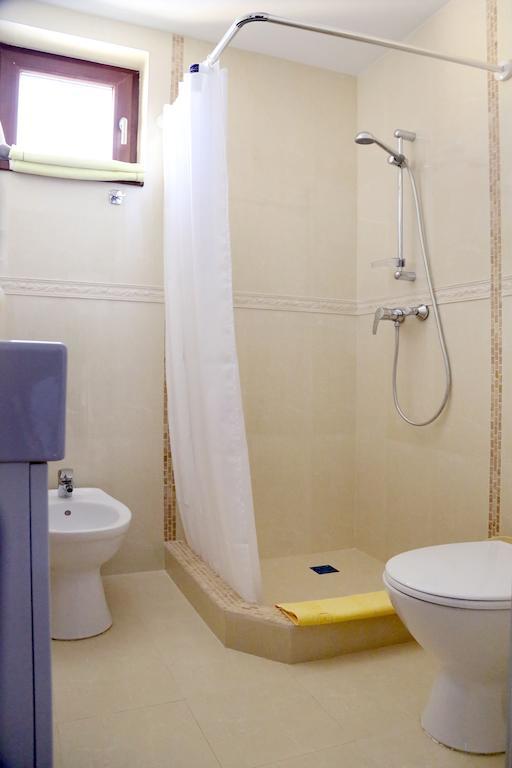 Vila Nona Apartment Сибиу Стая снимка