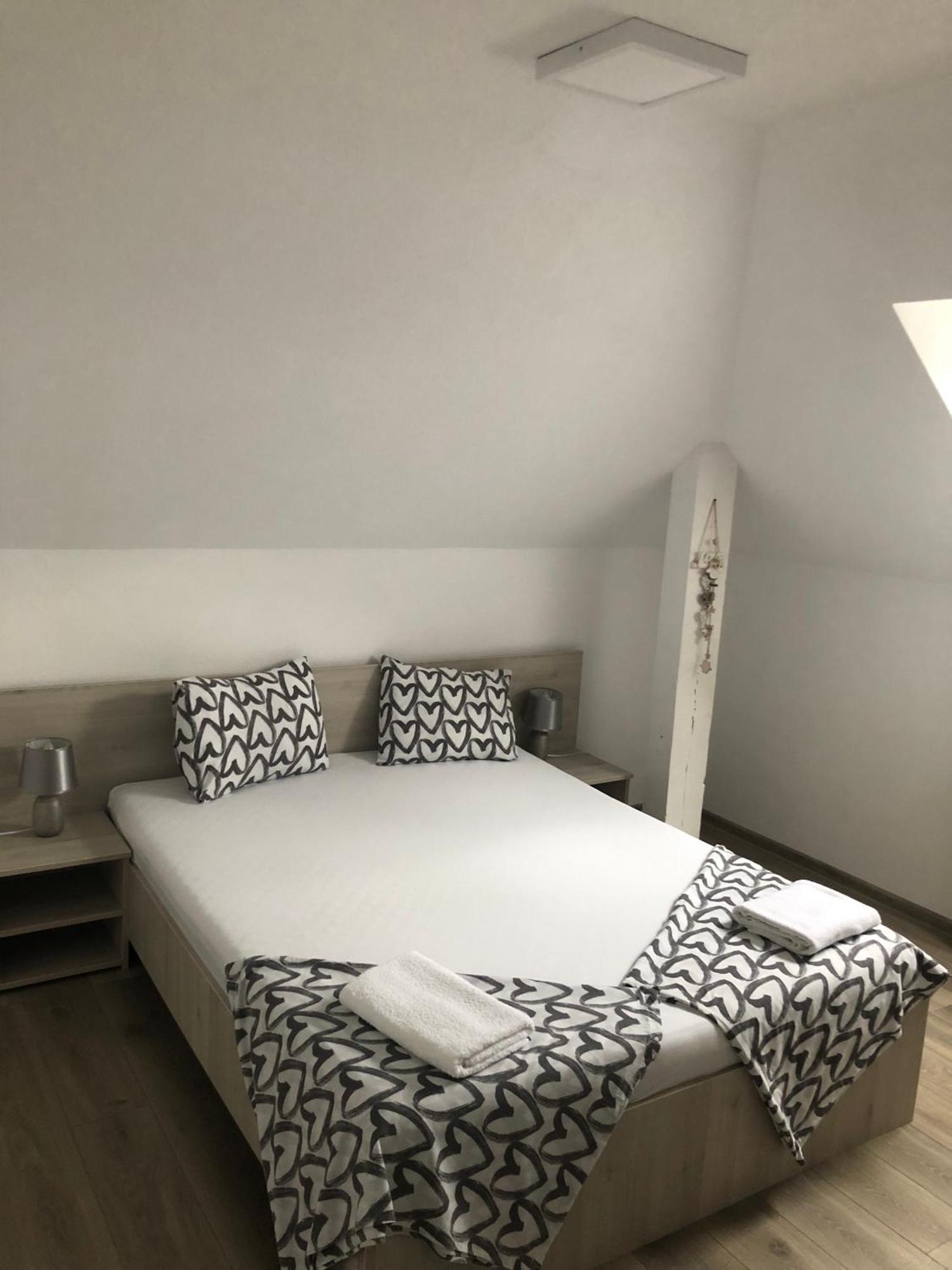 Vila Nona Apartment Сибиу Екстериор снимка