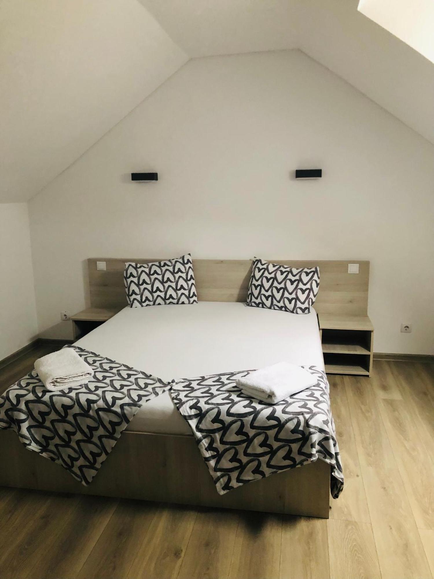 Vila Nona Apartment Сибиу Екстериор снимка
