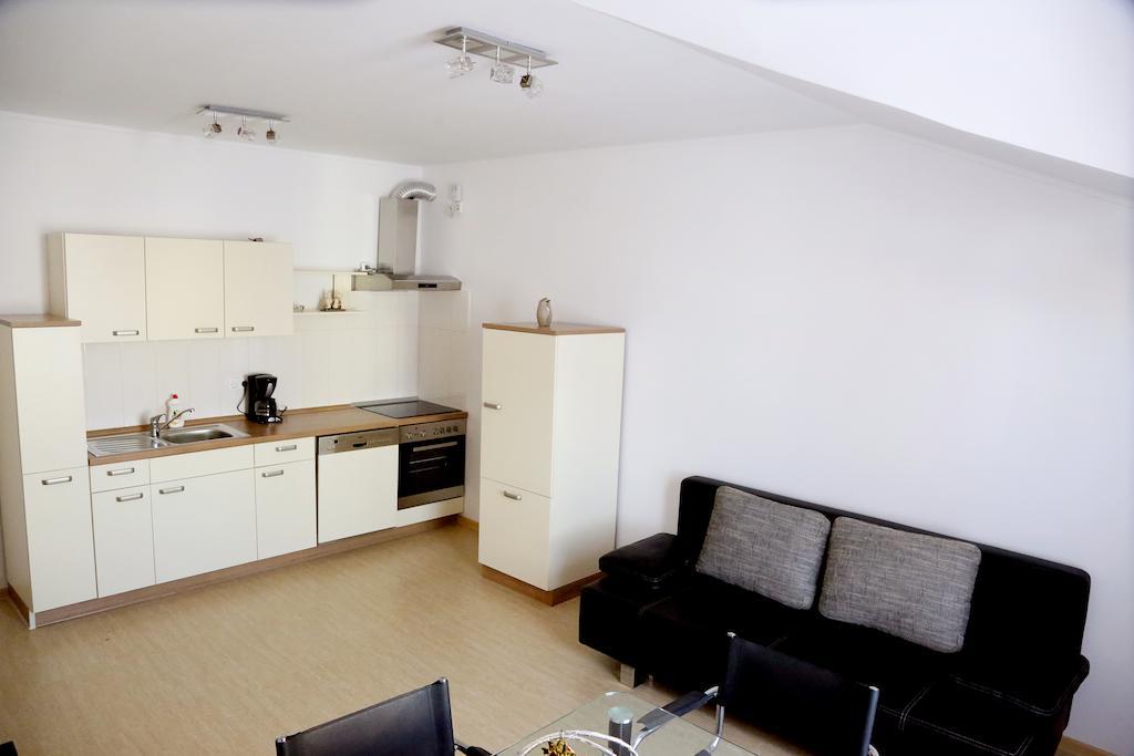 Vila Nona Apartment Сибиу Стая снимка